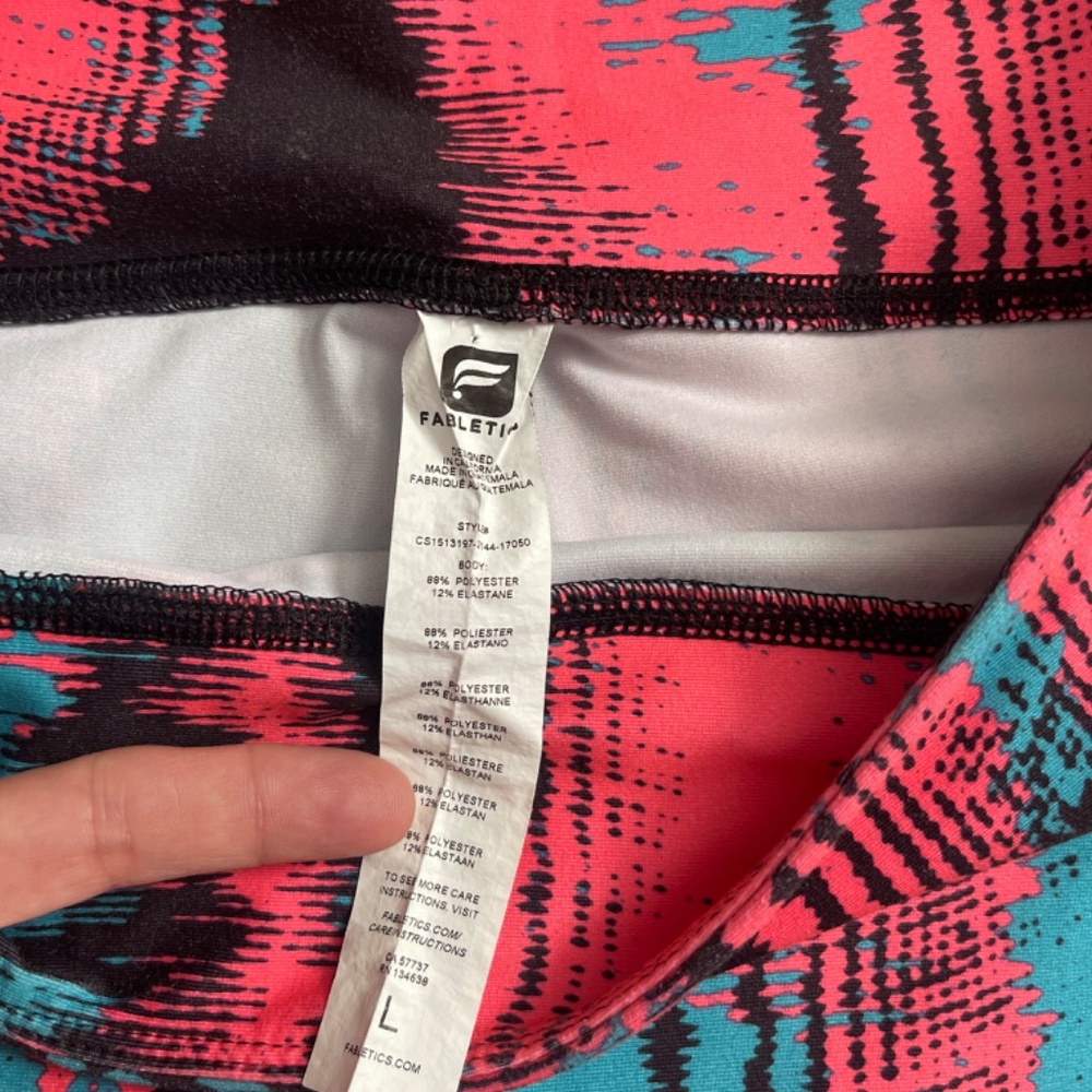Fabletics Salar Cropped / Knee Length Multicolor … - image 7